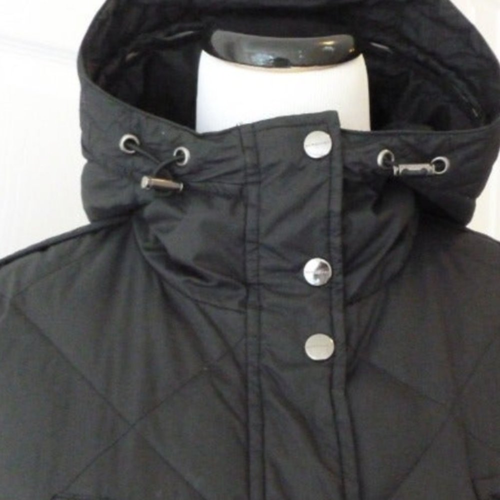 Burberry Cropped Quilted Puffer Jacket